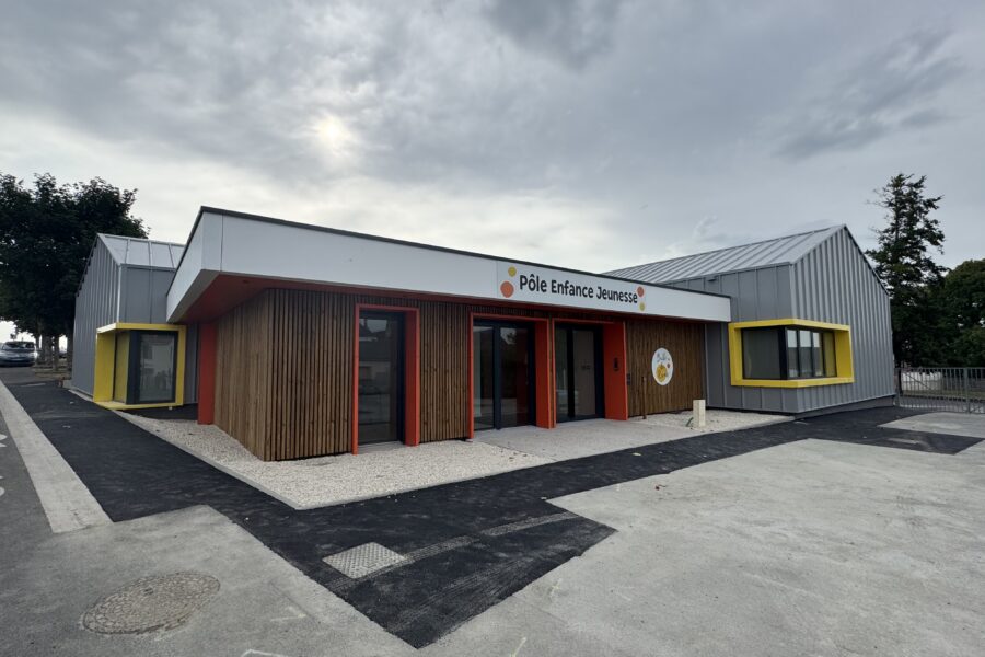 <span>Enseignement Enfance</span>CONSTRUCTION ESPACE ENFANCE JEUNESSE<p>L'ILE D'ELLE</p>