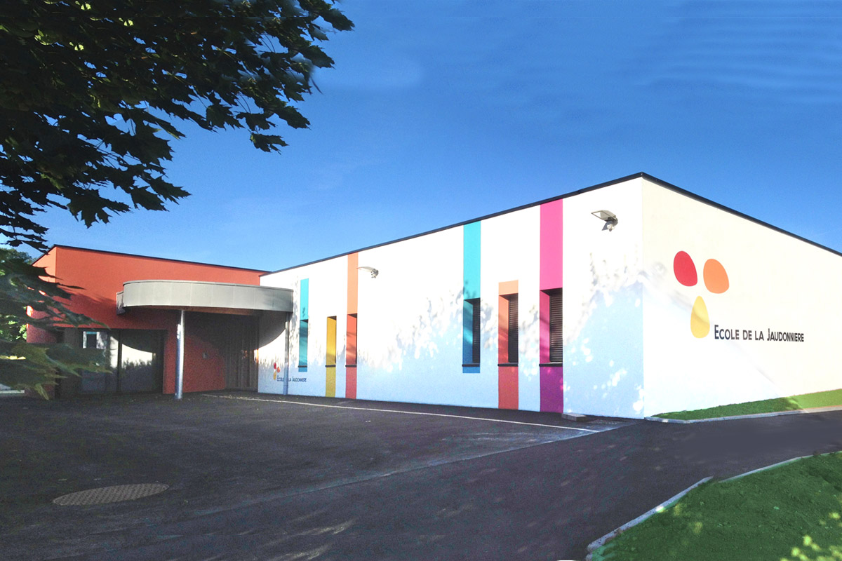 Ecole La Jaudonniere construit par le cabinet DGA des Herbiers