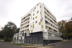 Projet de réhabilitation d'immeuble à la Roche sur Yon par DGA Architectes
